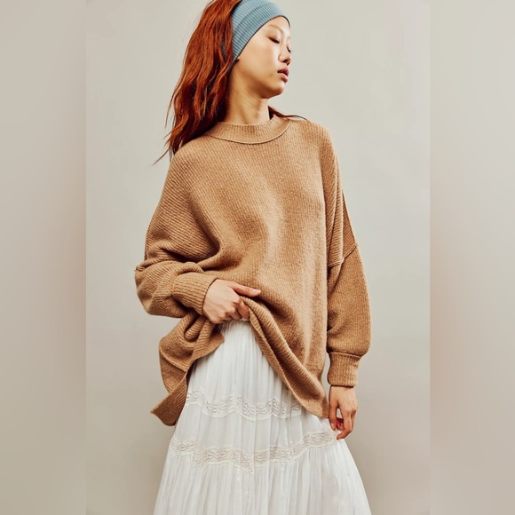 33. NWOT Free People Easy Street Luxe Cashmere Tunic - Picture 3 of 3